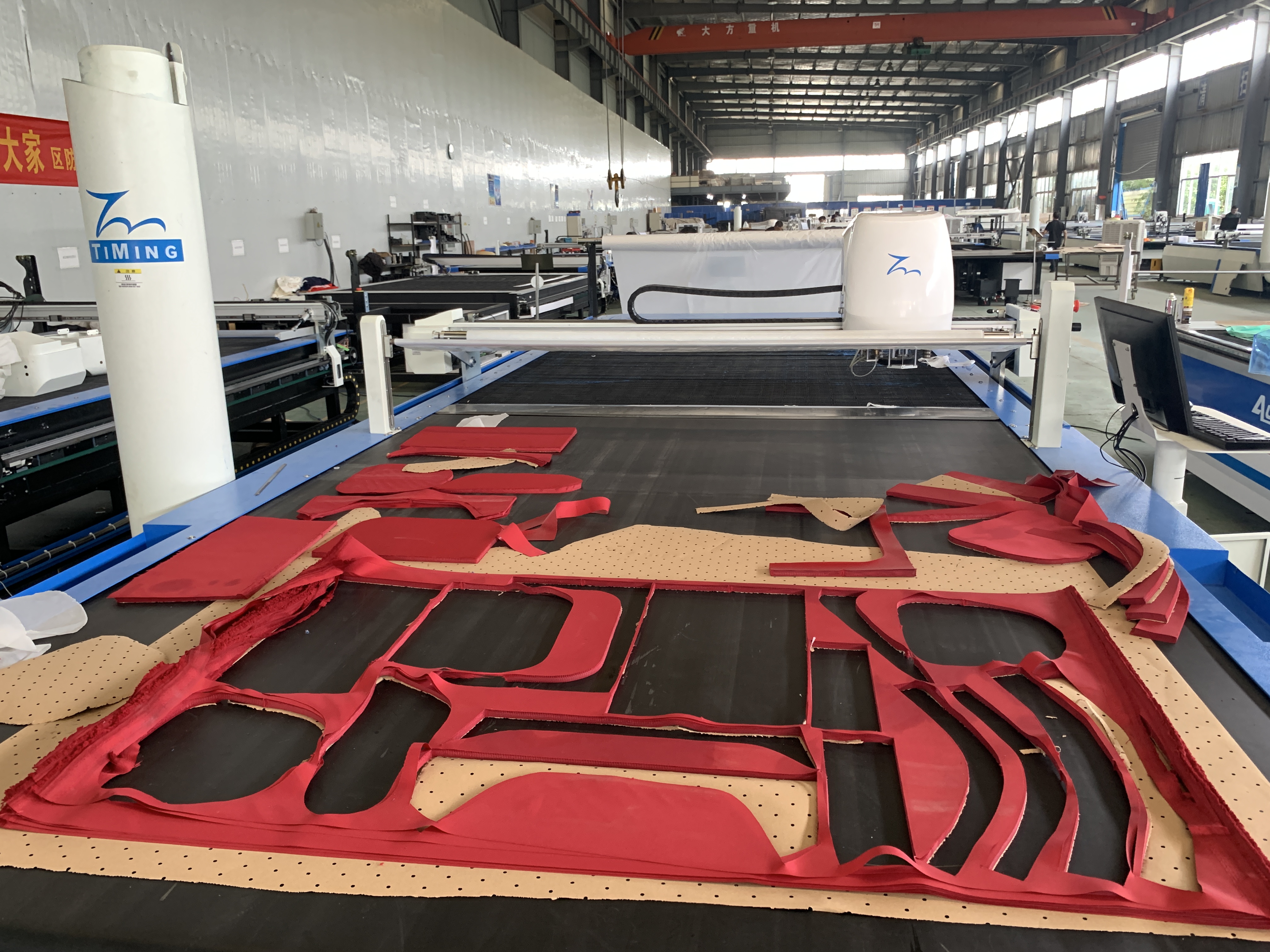 CNC cutting machine for polyester coated fabric